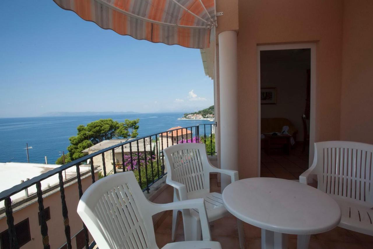 Aparthotel Villa Mozart Podgora Luaran gambar