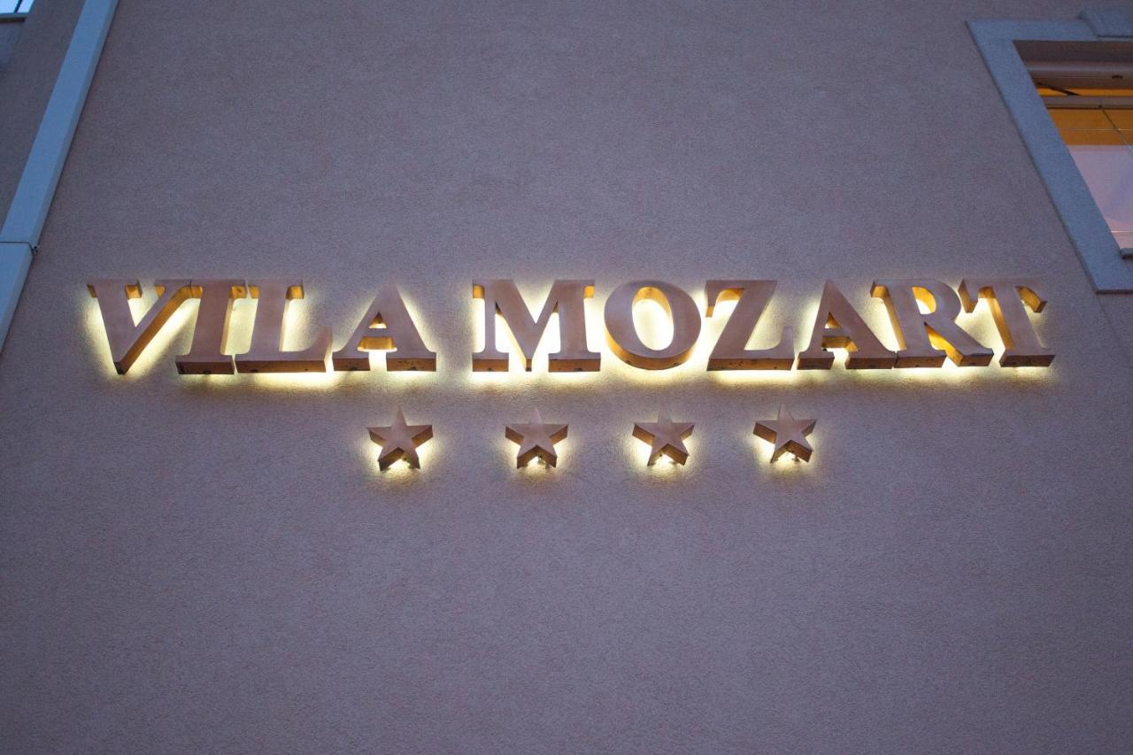 Aparthotel Villa Mozart Podgora Luaran gambar