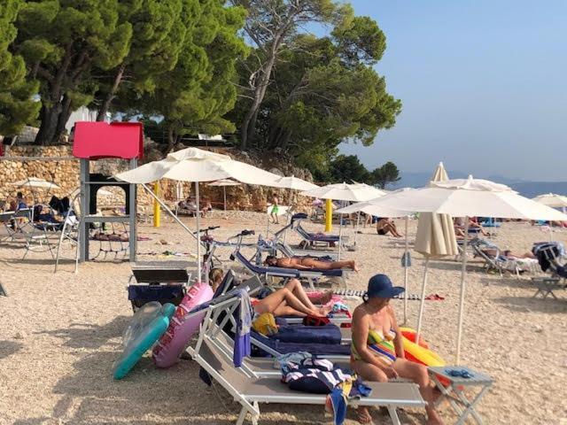 Aparthotel Villa Mozart Podgora Luaran gambar